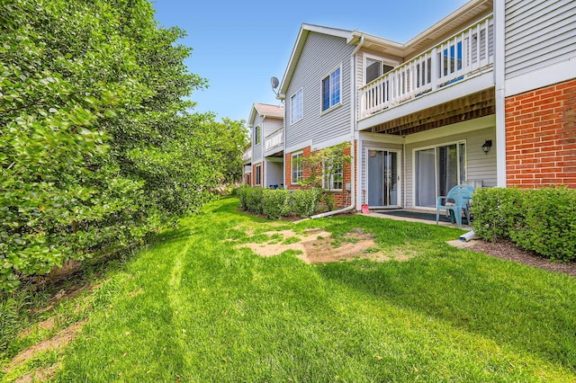 1240 Winfield Ct Unit 4, Roselle, IL 60172 - view of green lawn with a balcony