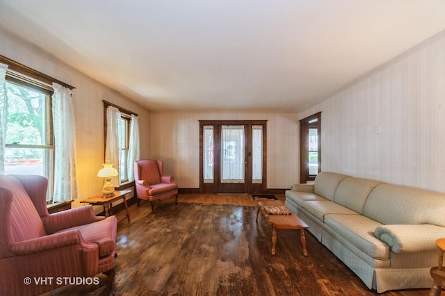 154 N Fremont St, Palatine, IL 60067 - living area with wood finished floors
