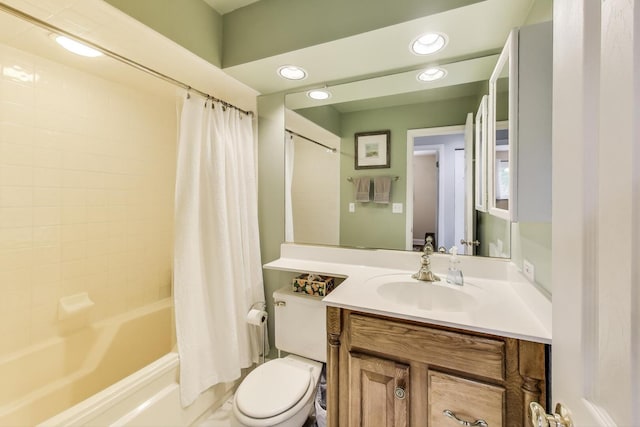 410 W Maude Ave, Arlington Heights, IL 60004 - full bathroom with vanity, shower / bathtub combination with curtain, and recessed lighting