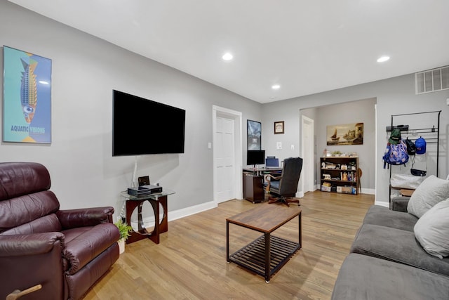 643 W Roscoe St Unit C1, Chicago, IL 60657 - living area with an office area, light wood-style flooring, and recessed lighting