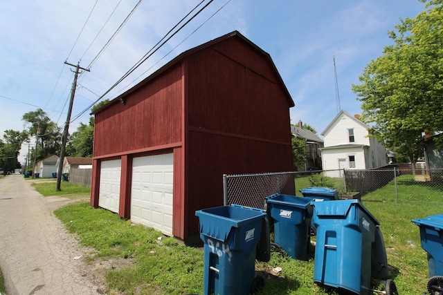 940 S Washington Ave, Kankakee, IL 60901 - view of detached garage