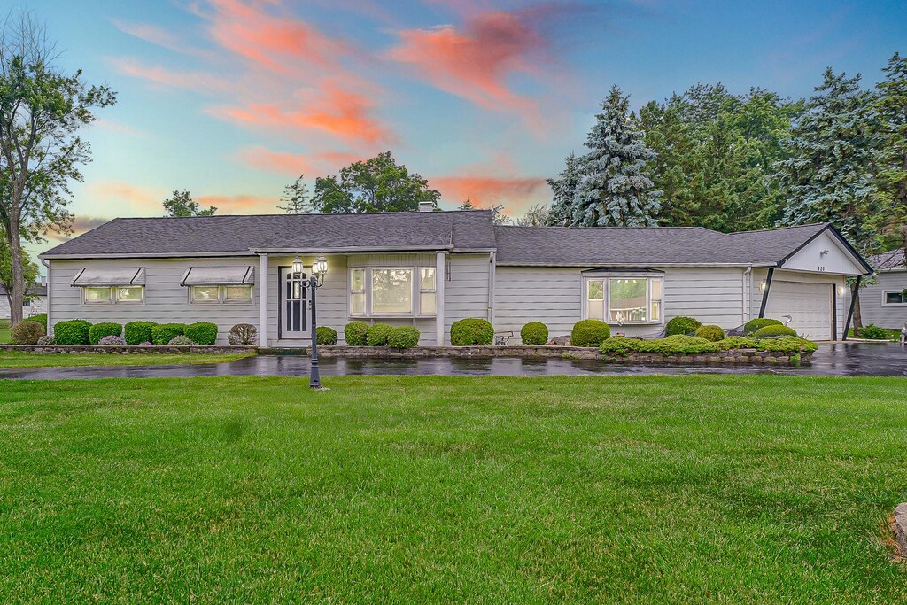 8201 Paloma Dr, Orland Park, IL 60462 - photo 1