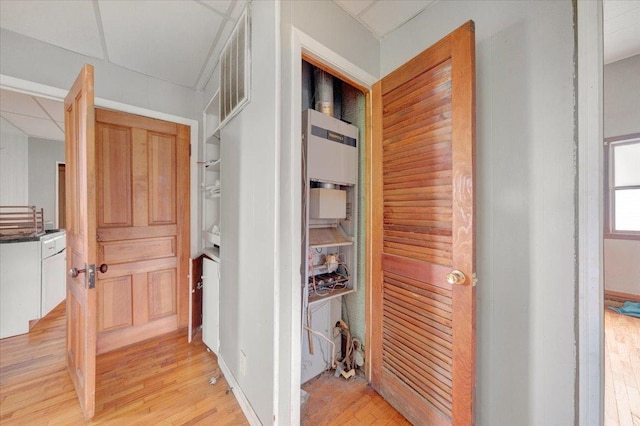 302 S Leney St, Ogden, IL 61859 - corridor with light wood finished floors