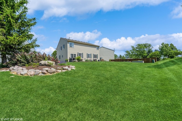 253 Brookhaven Trl, Pingree Grove, IL 60140 - back of property