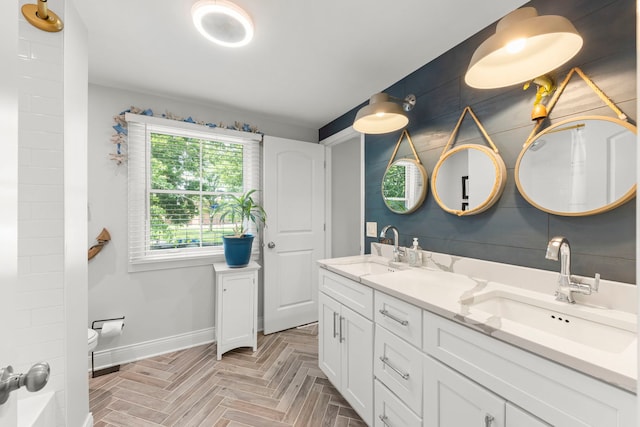 440 Menominee Ln, Naperville, IL 60563 - full bath featuring double vanity and baseboards