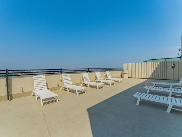 2754 N Hampden Ct Unit 1003, Chicago, IL 60614 - view of patio
