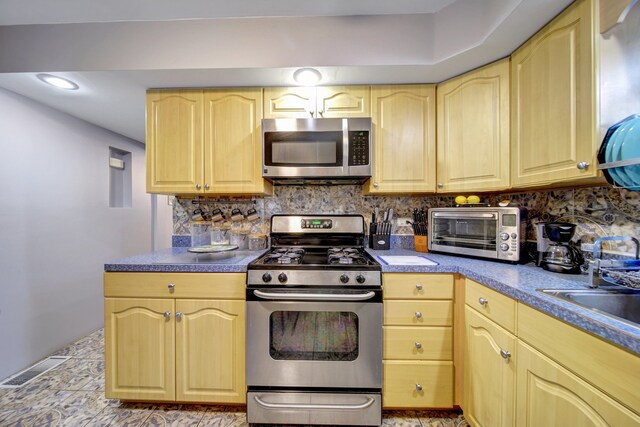 4339 W Schubert Ave, Chicago, IL 60639 - photo 7
