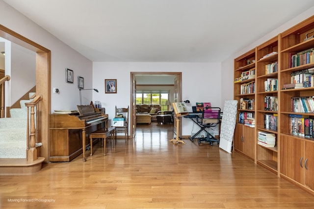 420 Fairway View Dr, Algonquin, IL 60102 - living area featuring light wood finished floors and stairs