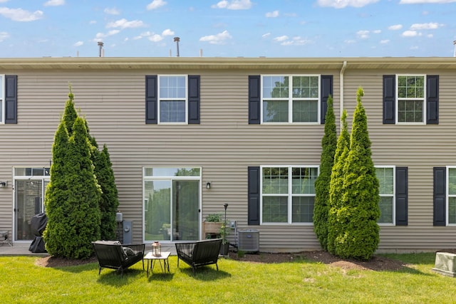 1580 Wind Energy Pass, Batavia, IL 60510 - back of house with a lawn