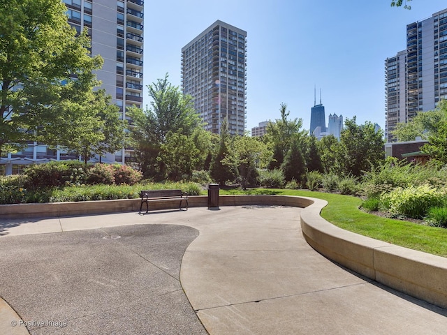 1560 N Sandburg Ter Unit 2403J, Chicago, IL 60610 - view of home's community featuring a city view