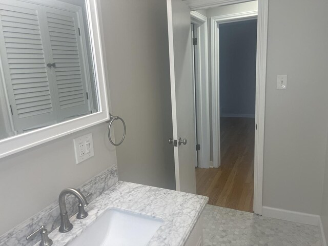1530 S Greenwood Ave, Park Ridge, IL 60068 - bathroom featuring vanity and baseboards