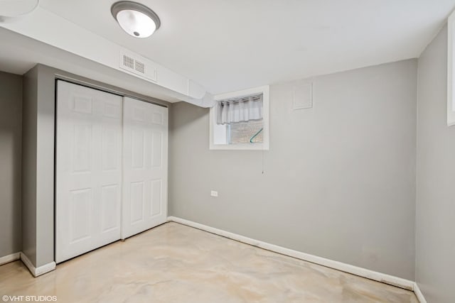 1628 Kenilworth Ave, Berwyn, IL 60402 - below grade area with baseboards