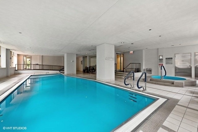 25 E Superior St Unit 2402, Chicago, IL 60611 - view of indoor pool