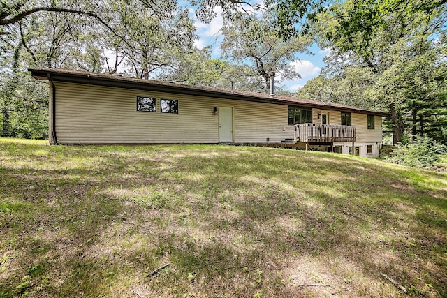1177 N 6250w Rd, Bonfield, IL 60913 - view of front of home with a deck and a front yard