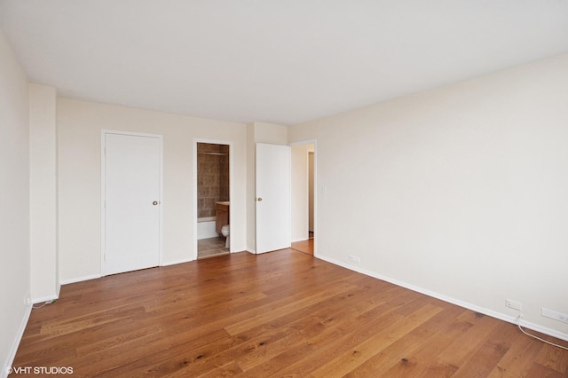 5757 N Sheridan Rd Unit 20J, Chicago, IL 60660 - unfurnished room featuring wood finished floors and baseboards
