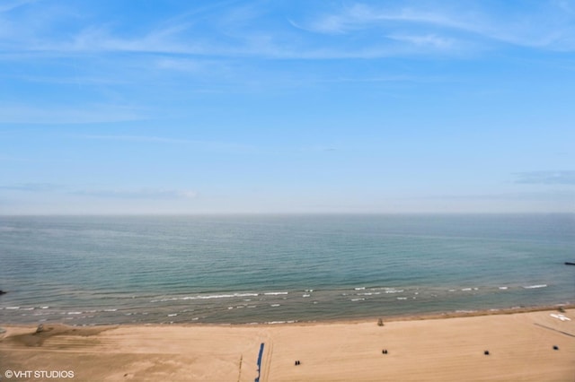 5757 N Sheridan Rd Unit 20J, Chicago, IL 60660 - water view featuring nearby beach