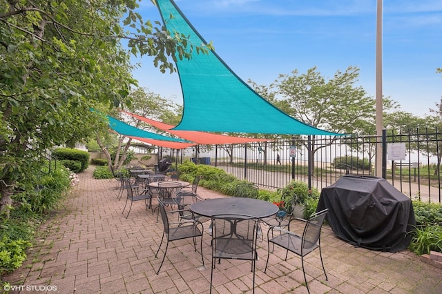 5757 N Sheridan Rd Unit 20J, Chicago, IL 60660 - view of patio / terrace with grilling area