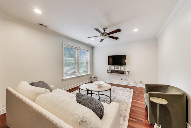1918 W Cullom Ave Unit 202, Chicago, IL 60613 - living room featuring crown molding, ceiling fan, wood finished floors, and recessed lighting