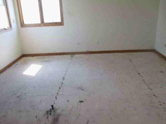 340 Maryview Ct, Matteson, IL 60443 - unfurnished room featuring healthy amount of natural light