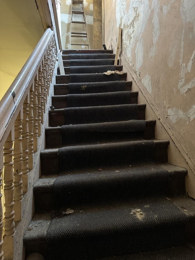 2735 W Washington Blvd, Chicago, IL 60612 - view of stairs