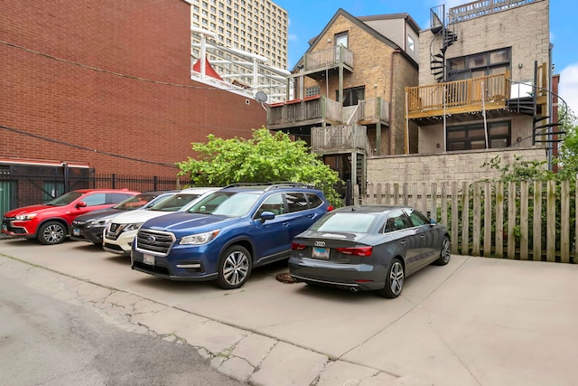 1217 N Greenview Ave Unit G, Chicago, IL 60642 - view of uncovered parking lot