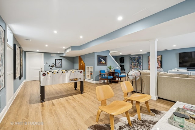 821 Sandstone Dr, Libertyville, IL 60048 - rec room featuring light wood-type flooring and recessed lighting