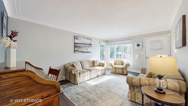 7525 N Overhill Ave, Chicago, IL 60631 - living room featuring wood finished floors and baseboards