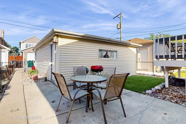 7525 N Overhill Ave, Chicago, IL 60631 - view of patio / terrace