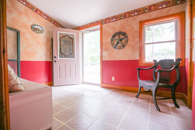 382 Keigwin Rd, Walnut, IL 61376 - tiled entryway featuring wallpapered walls