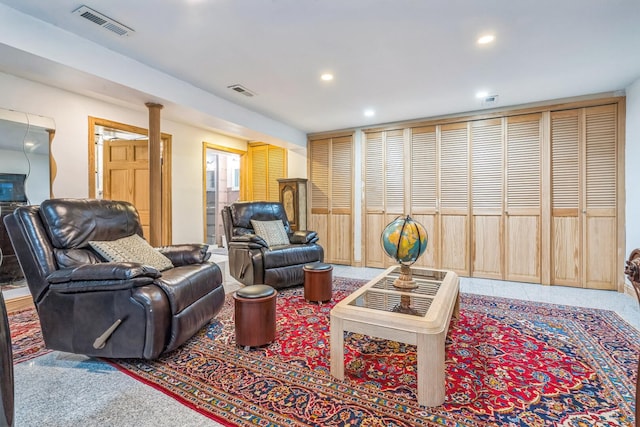 817 Hibbard Rd Unit D, Wilmette, IL 60091 - living room featuring recessed lighting