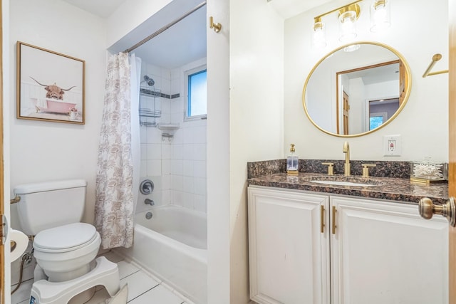 817 Hibbard Rd Unit D, Wilmette, IL 60091 - full bath with vanity and shower / bath combination with curtain