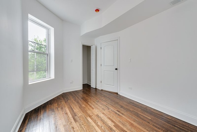 4047 W Adams St, Chicago, IL 60624 - empty room with wood finished floors and baseboards