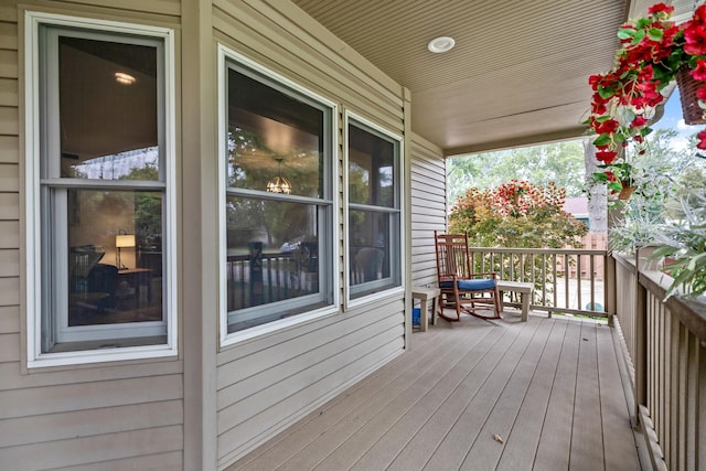 525 Palmer Ave, Aurora, IL 60506 - view of porch