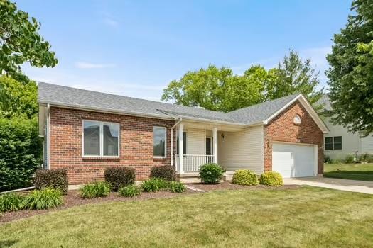 497 E Barberry Cir, Yorkville, IL 60560 - photo 2