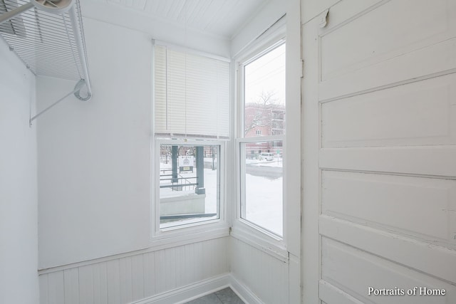 127 N W St, Wheaton, IL 60187 - view of spacious closet
