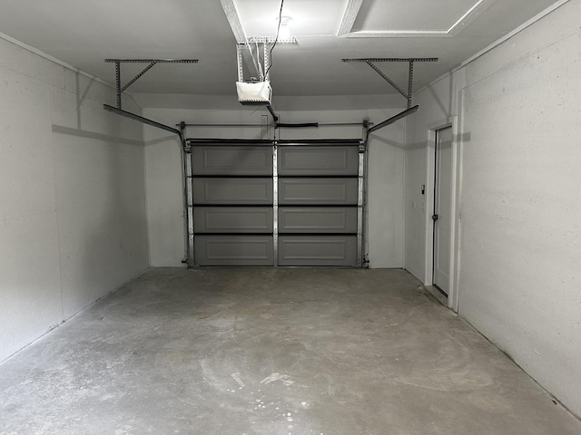 2212 N 2829th Rd, Marseilles, IL 61341 - garage with a garage door opener