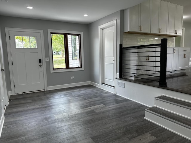 2212 N 2829th Rd, Marseilles, IL 61341 - entrance foyer featuring dark wood-style flooring and recessed lighting