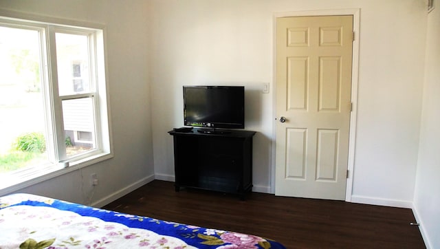 459 Talma St, Aurora, IL 60505 - bedroom featuring dark wood-style floors and baseboards