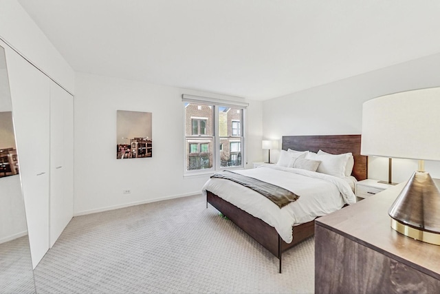 2743 N Wayne Ave Unit B, Chicago, IL 60614 - bedroom featuring light carpet and a closet