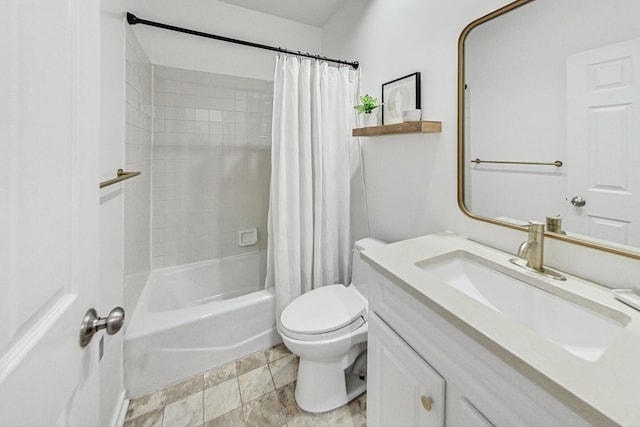 2743 N Wayne Ave Unit B, Chicago, IL 60614 - bathroom featuring vanity and shower / tub combo with curtain
