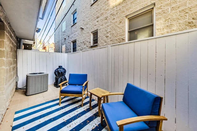 2743 N Wayne Ave Unit B, Chicago, IL 60614 - view of patio / terrace