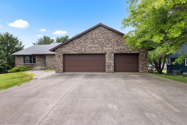 217 Hancock Dr, Orangeville, IL 61060 - photo 2