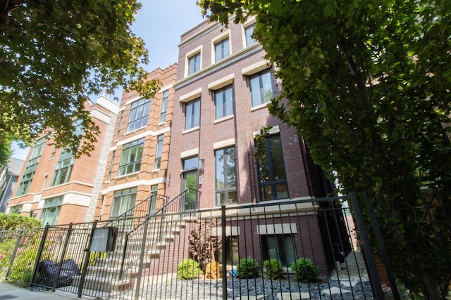 2727 N Kenmore Ave Unit 2, Chicago, IL 60614 - photo 1