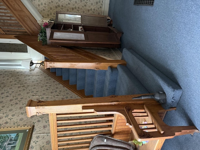 7005 34th St, Berwyn, IL 60402 - stairway with wallpapered walls
