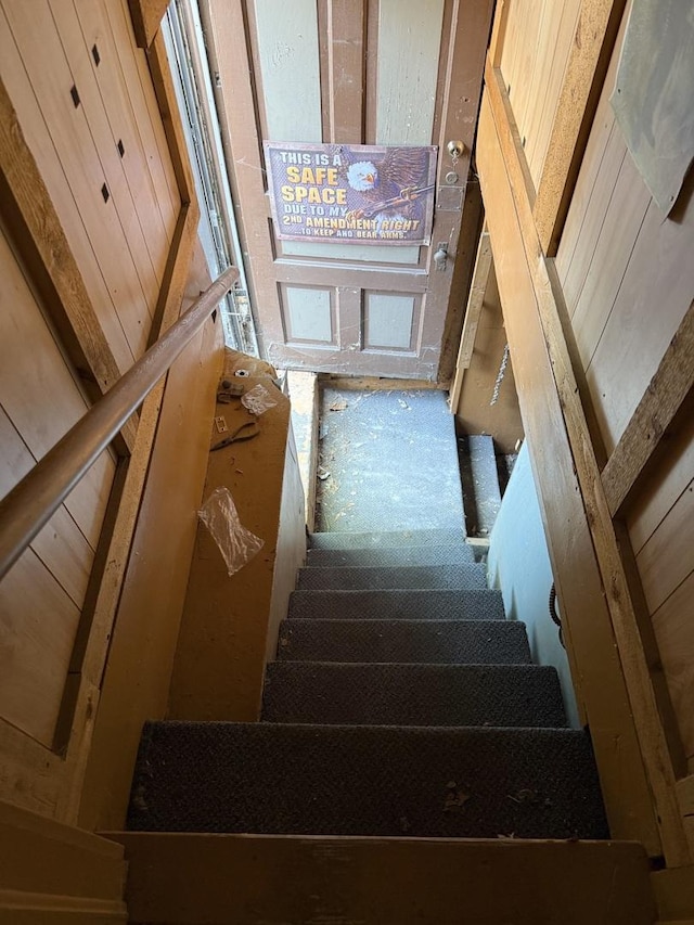 7005 34th St, Berwyn, IL 60402 - view of stairs