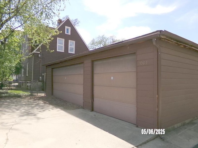 7005 34th St, Berwyn, IL 60402 - view of garage