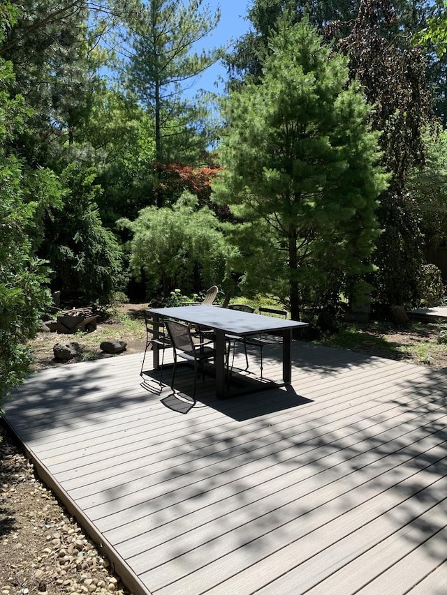 743 Dundee Ave, Barrington, IL 60010 - wooden deck featuring outdoor dining area