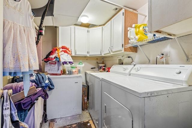 2808 Elder Ln, Franklin Park, IL 60131 - laundry room featuring independent washer and dryer and cabinet space