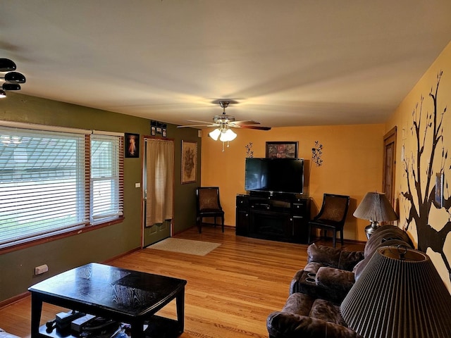 155 S Mclean Blvd, Elgin, IL 60123 - photo 5