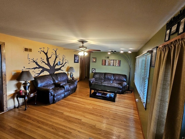 155 S Mclean Blvd, Elgin, IL 60123 - photo 7